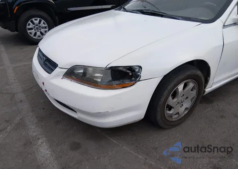 2000 Honda Accord 2.3 Ex from USA, damaged, VIN 1HGCG3273YA026068